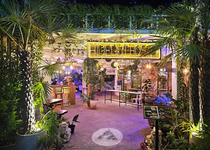 Hideout Hostel