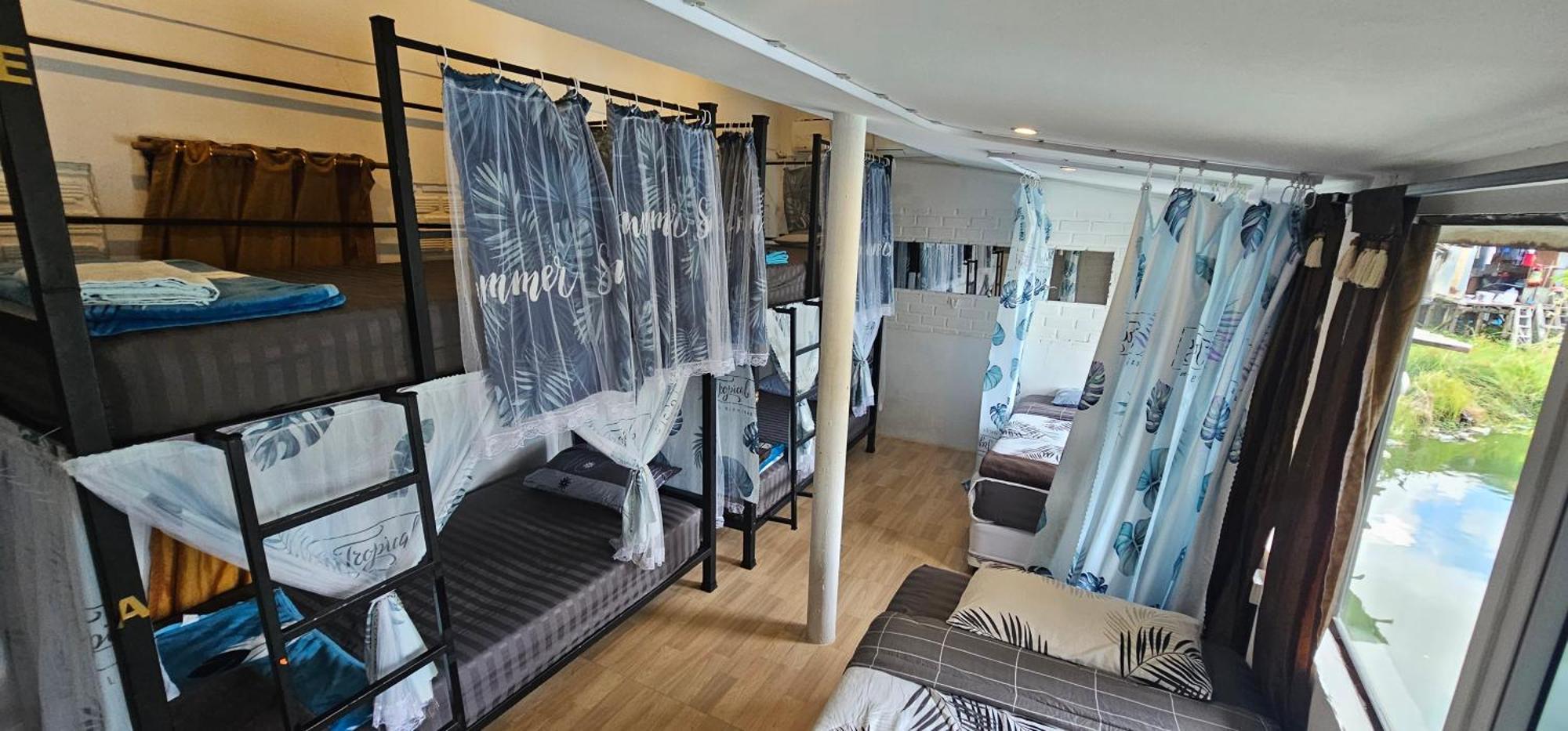 Hostel Hideout
