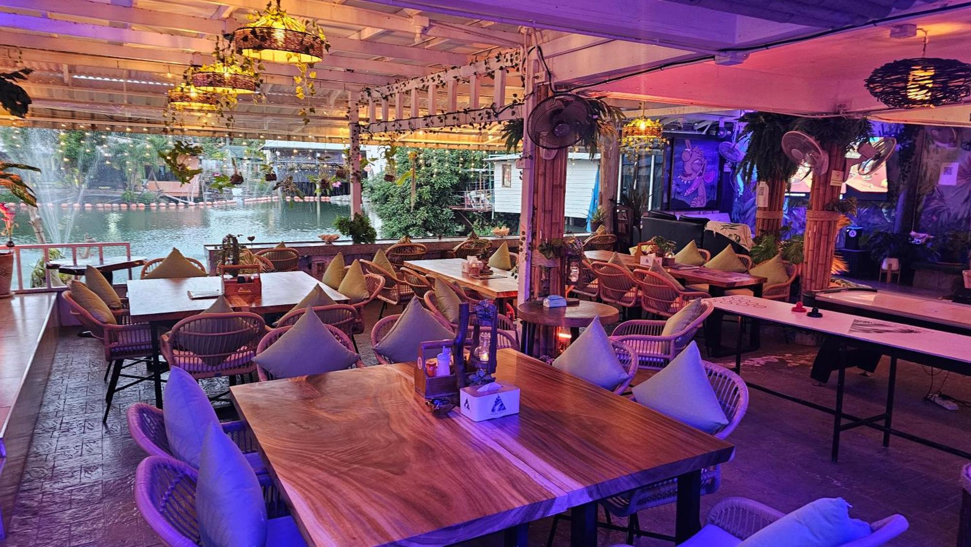 Hideout Haad Rin