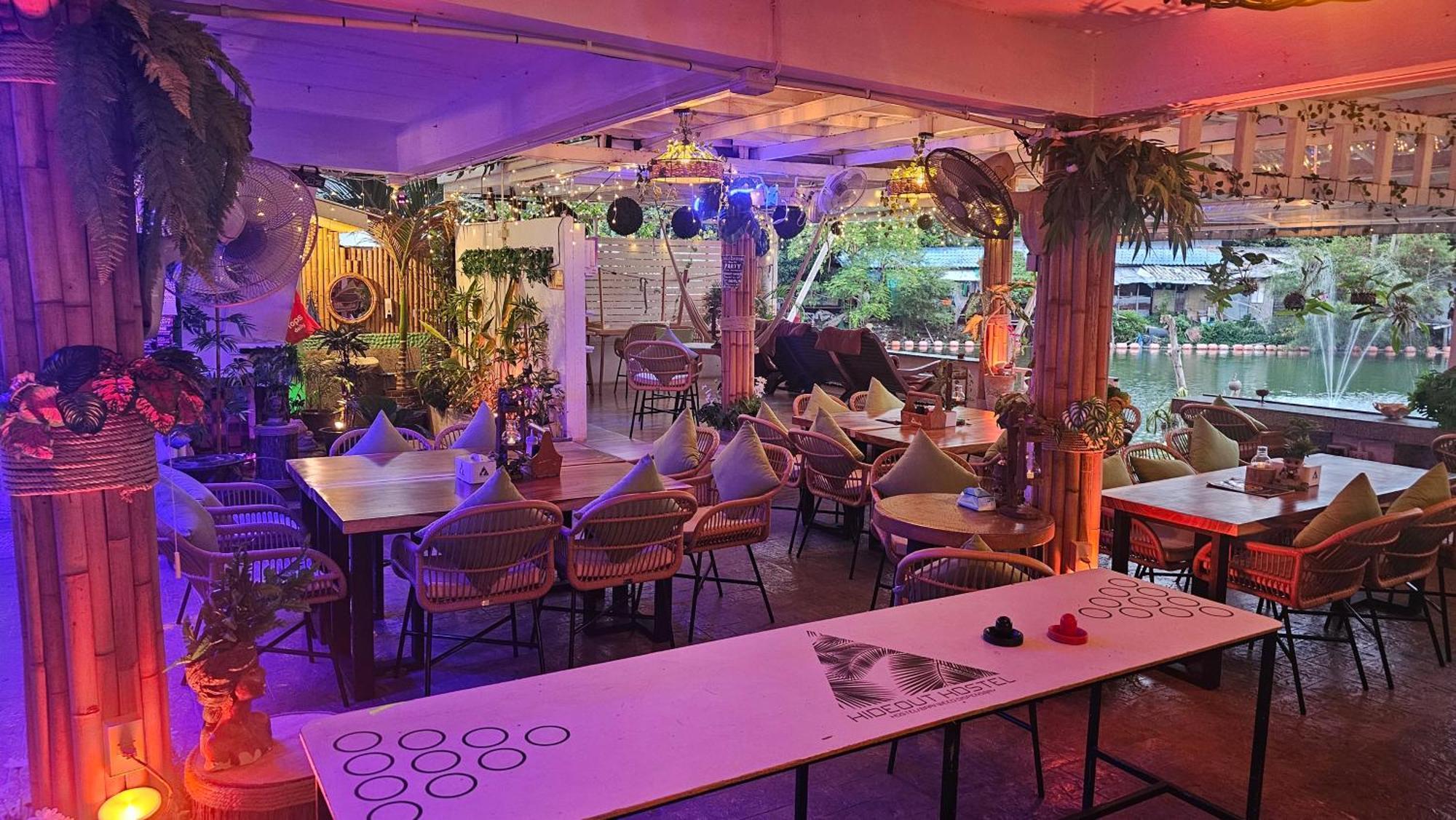 Hostel Hideout