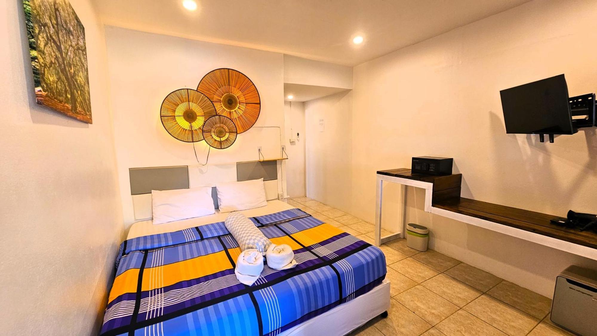 Hideout Hostel