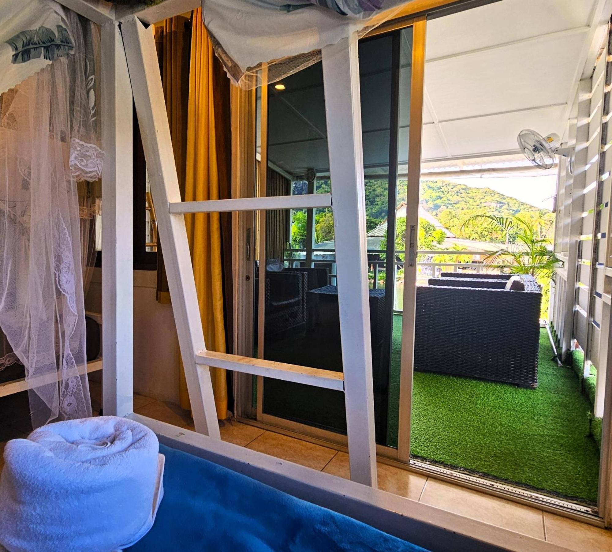 Hostel Hideout Haad Rin
